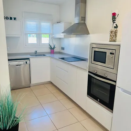 Adosado Entorno Playa Y Montana Tranquilidad Relax Jacuzzi Piscina Wifi Aire Jardin Barbacoa Y Parking Holiday home Calpe