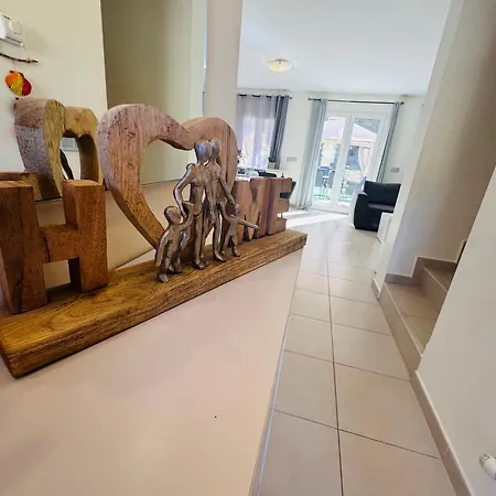 Casa vacanze Adosado Entorno Playa Y Montana Tranquilidad Relax Jacuzzi Piscina Wifi Aire Jardin Barbacoa Y Parking *