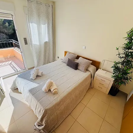 Adosado Entorno Playa Y Montana Tranquilidad Relax Jacuzzi Piscina Wifi Aire Jardin Barbacoa Y Parking Holiday home