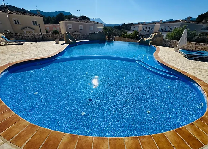 Entorno Playa Y Montana Tranquilidad Relax Jacuzzi Piscina Wifi Aire Jardin Barbacoa Y Parking Дом отдыха Кальпе