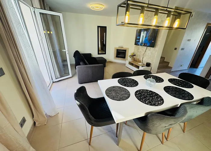 Entorno Playa Y Montana Tranquilidad Relax Jacuzzi Piscina Wifi Aire Jardin Barbacoa Y Parking Vakantiehuis Calpe