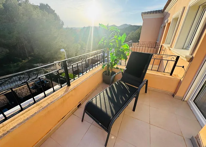 Entorno Playa Y Montana Tranquilidad Relax Jacuzzi Piscina Wifi Aire Jardin Barbacoa Y Parking Дом отдыха Кальпе