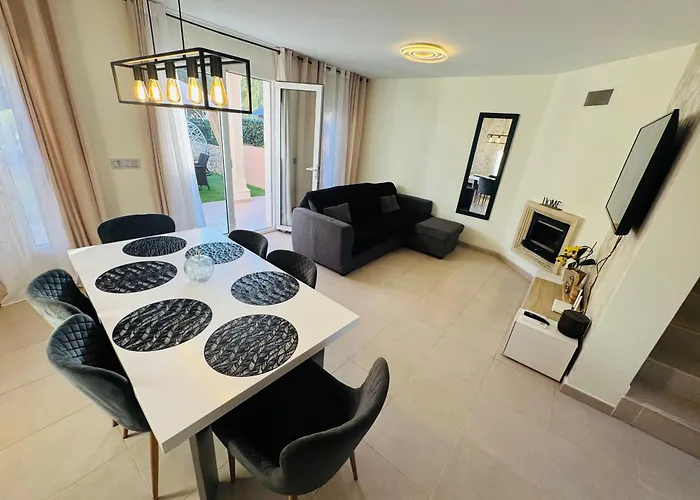 Entorno Playa Y Montana Tranquilidad Relax Jacuzzi Piscina Wifi Aire Jardin Barbacoa Y Parking Кальпе