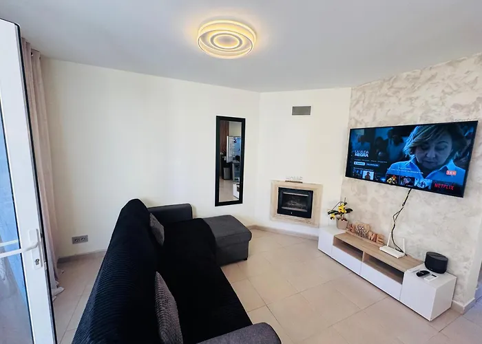 Holiday home Entorno Playa Y Montana Tranquilidad Relax Jacuzzi Piscina Wifi Aire Jardin Barbacoa Y Parking